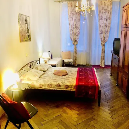 Vintage 2 With Balcony Apartman *