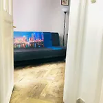 Vintage 2 With Balcony Apartment