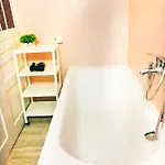 Vintage 2 With Balcony Апартаменты