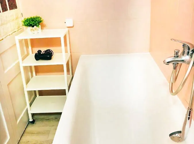 Vintage 2 With Balcony Apartmán